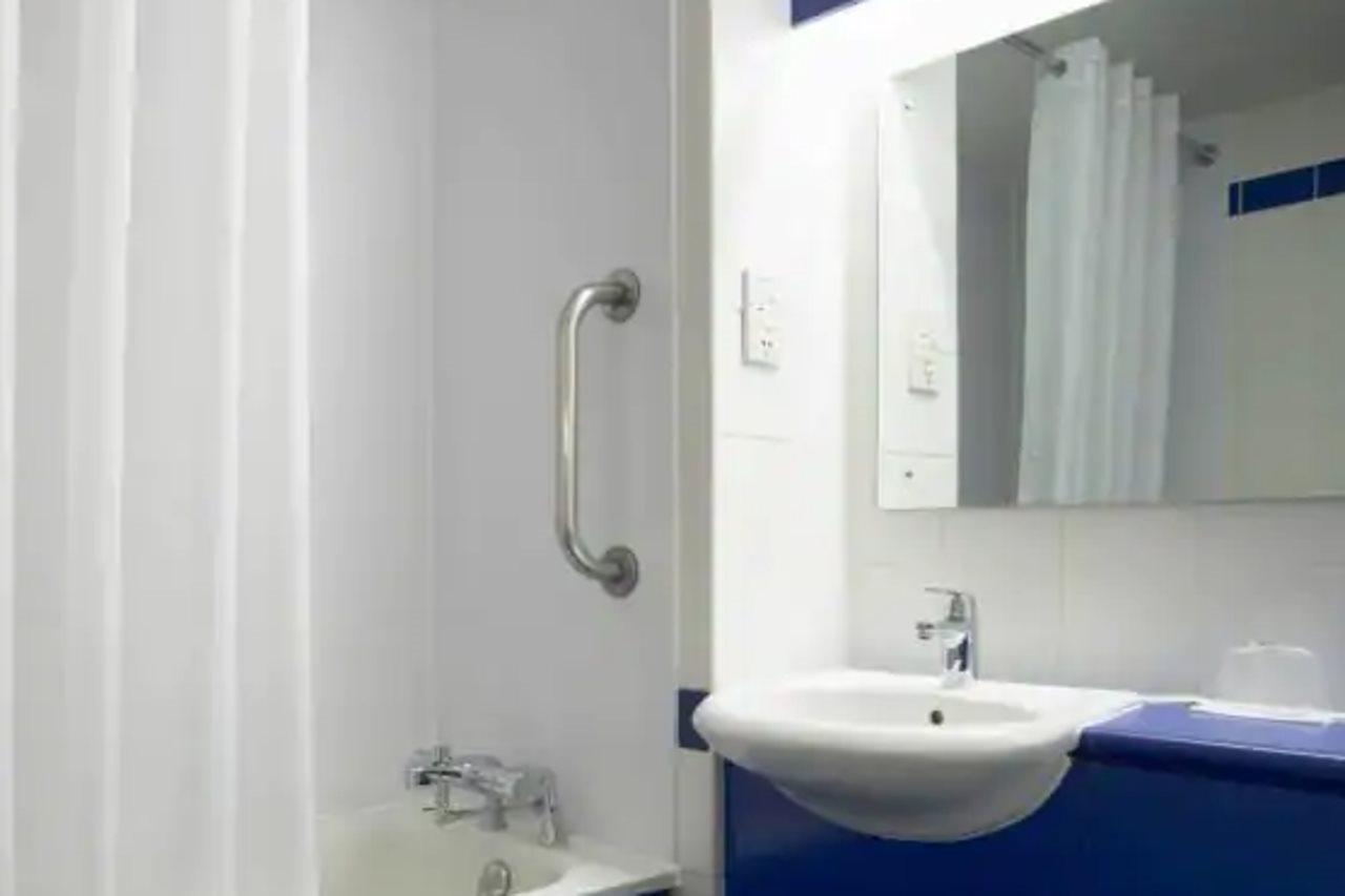 Travelodge Preston Central מראה חיצוני תמונה